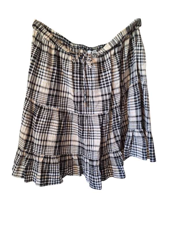 Forever New Mini skirt, see photos for size