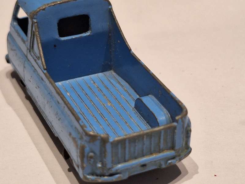 Morris J2 Pick-up by Lesney