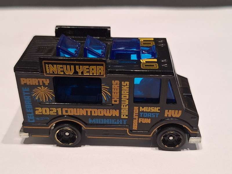 Hot Wheels Quick bite 2021 new year countdown