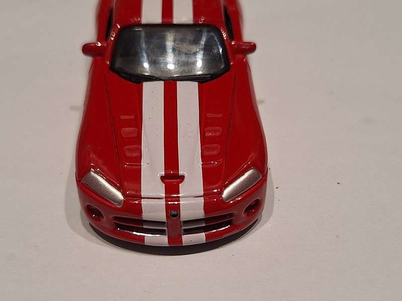 Bburago 2008 Dodge Viper STR 10