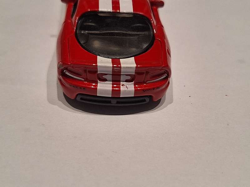 Bburago 2008 Dodge Viper STR 10
