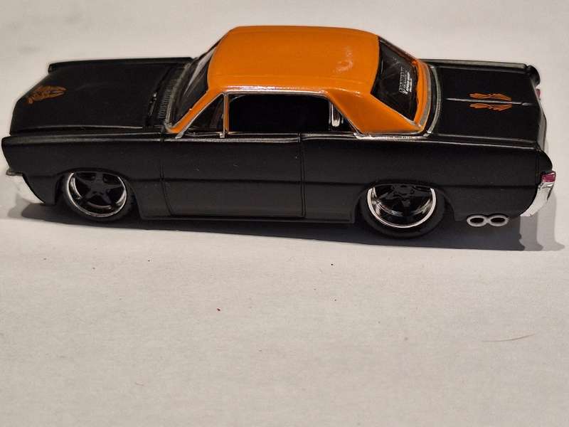 Maisto 1965 Pontiac GTO