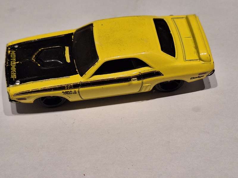 Hot Wheels Dodge Challanger