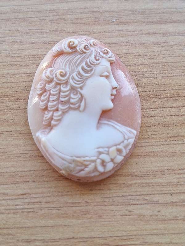 Vintage Cameo unmounted