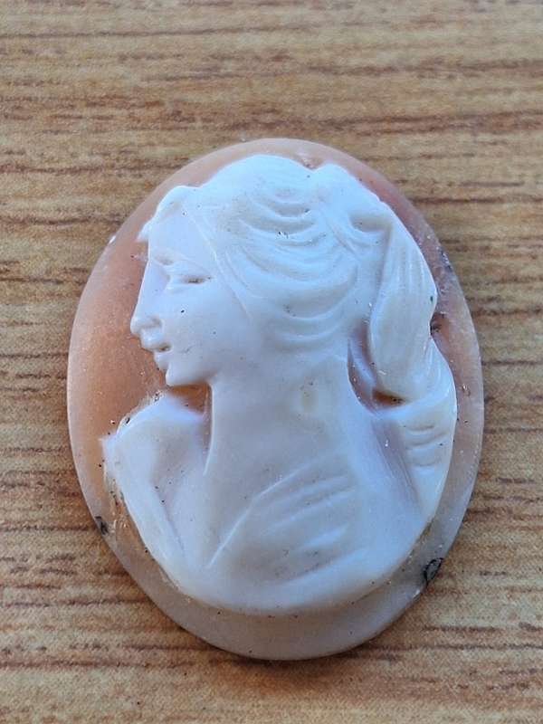 Cameo unmounted 2.5 2cm