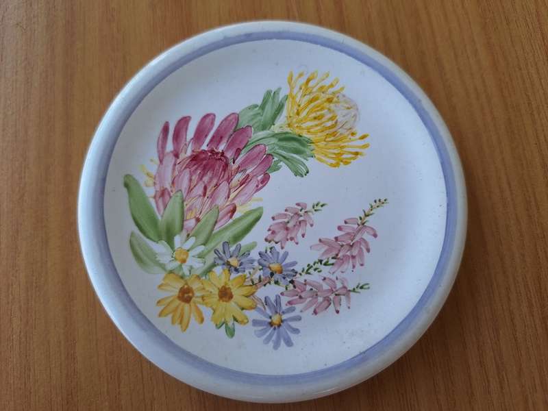 Small wall plate