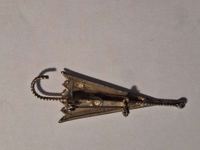 Lovely vintage umbrella brooch