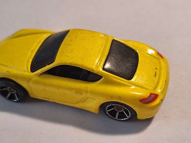 Hot Wheels Porsche Caymen