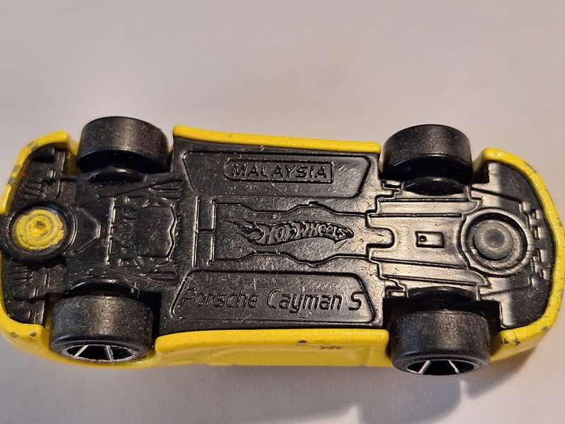Hot Wheels Porsche Caymen