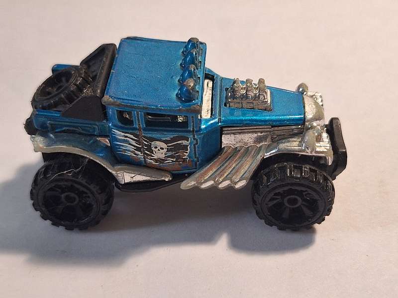 Hot Wheels Baja Bone Shaker
