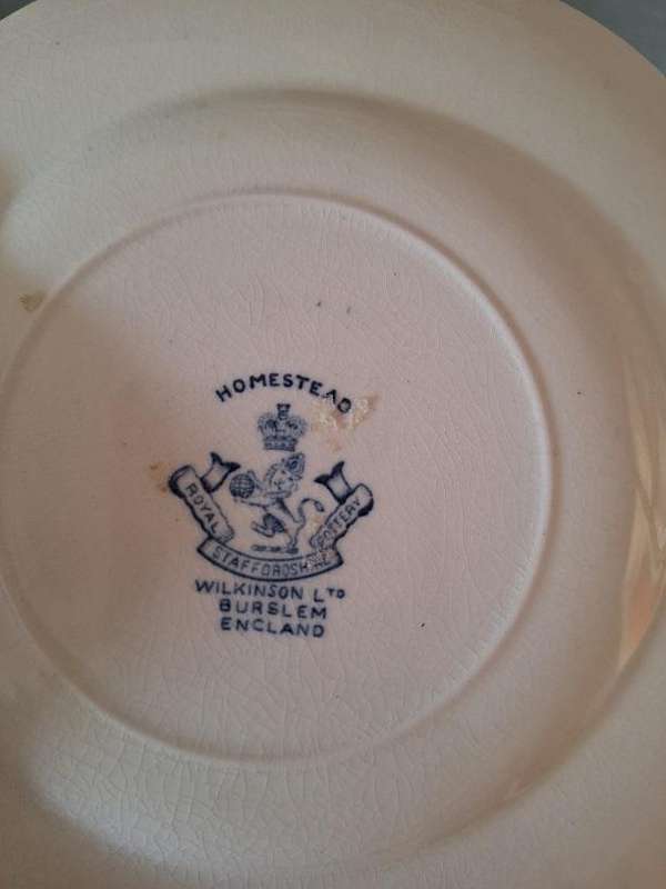 Antique Homestead, Royal Staffordshire, Wilkinson plate 16cm diameter
