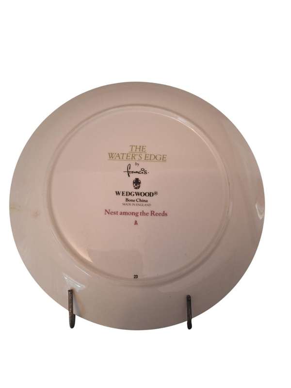Wedgwood collectors plate Waters edge, nest amongst the reeds 20.5cm diameter