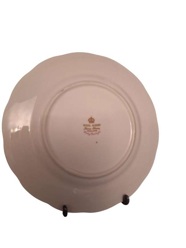 Royal Albert Lady Carlyle Trio
