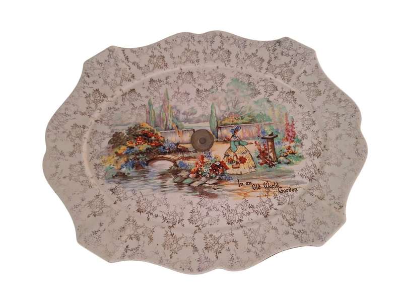 Lancaster Sandland cake stand