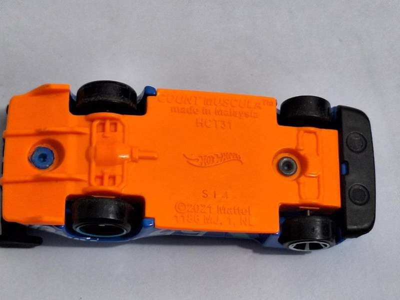 Hot Wheels Count Muscula
