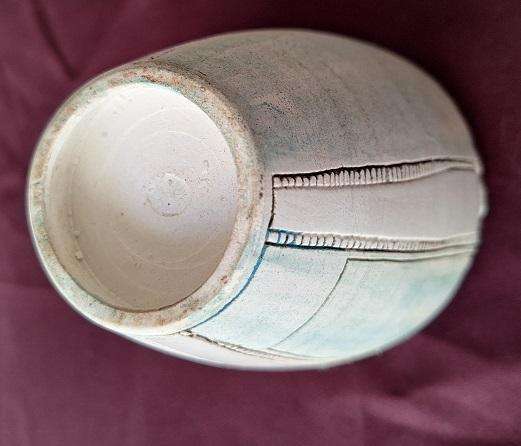 Stunning decorative vase