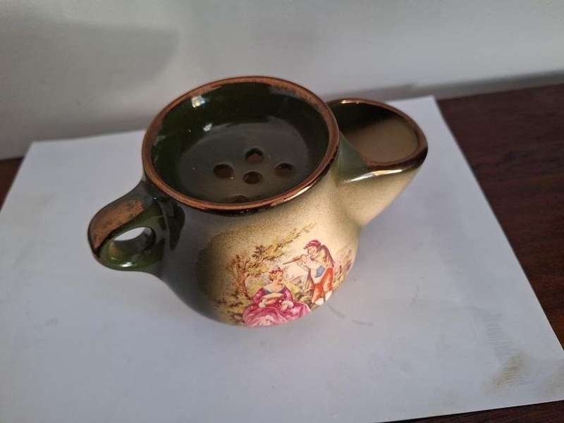 Vintage Oldcourt ware hand painted shaving mug, Staffordshire, Gilt edge