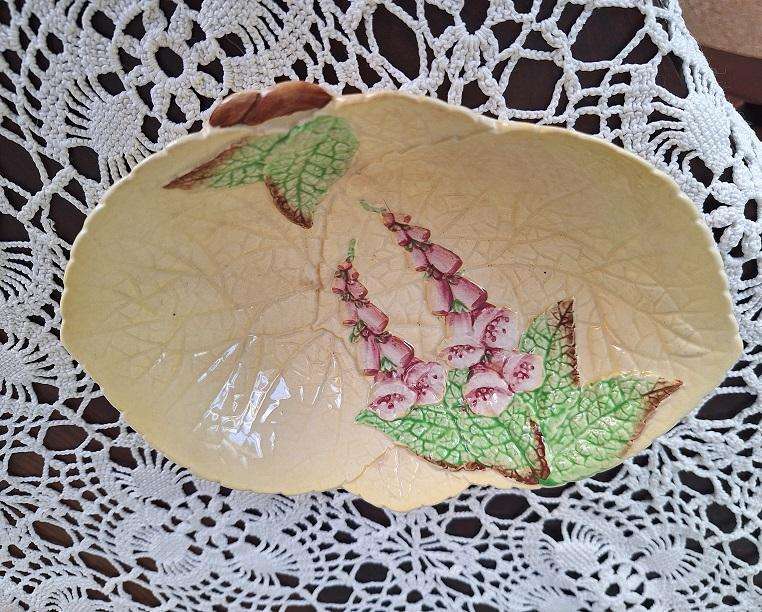 Vintage Carlton ware bowl, yellow Foxglove pattern