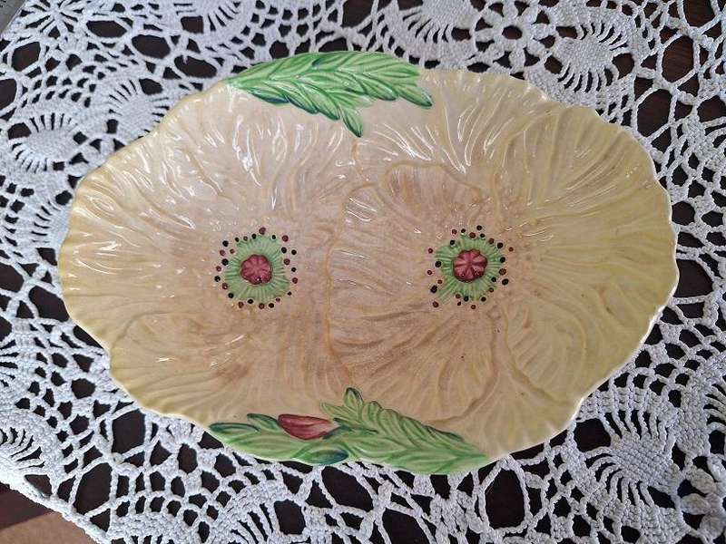 Vintage Carltonware yellow poppy bowl
