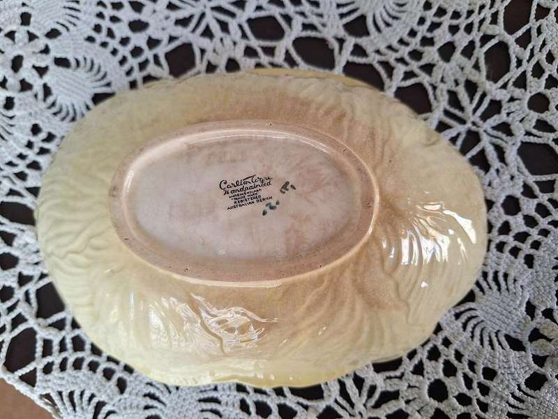 Vintage Carltonware yellow poppy bowl