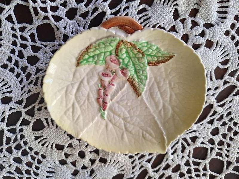 Vintage Carltonware small dish, foxglove pattern