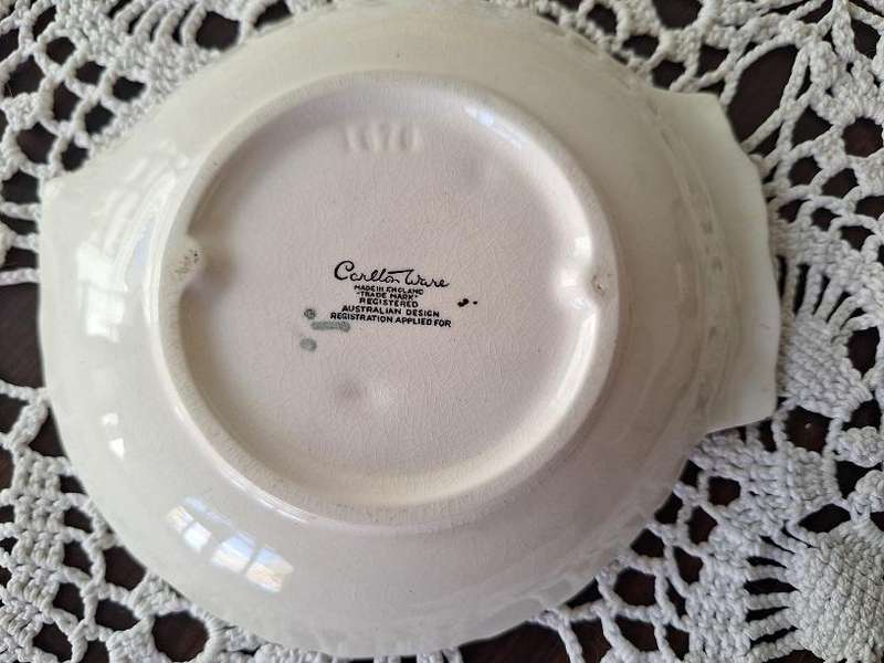 Vintage Carltonware small disd, Appleblossom pattern