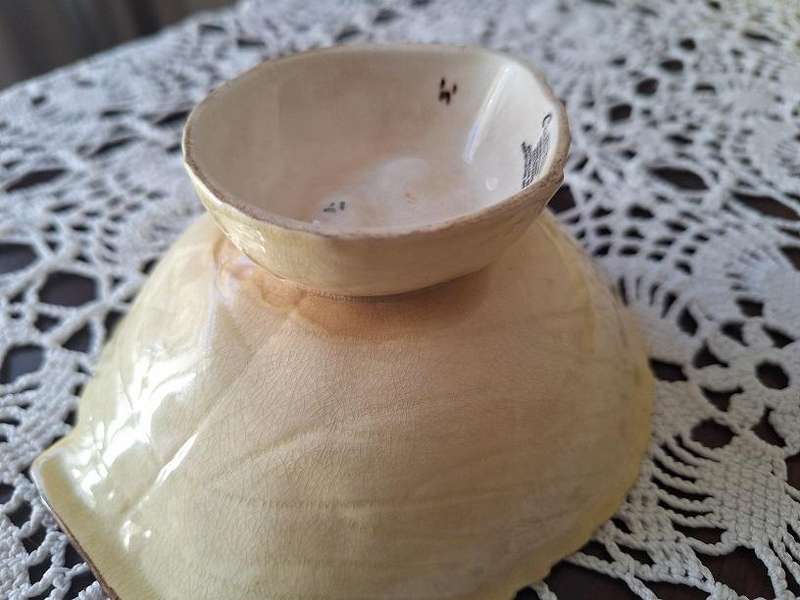 Vintage Carlton Ware small footed bowl