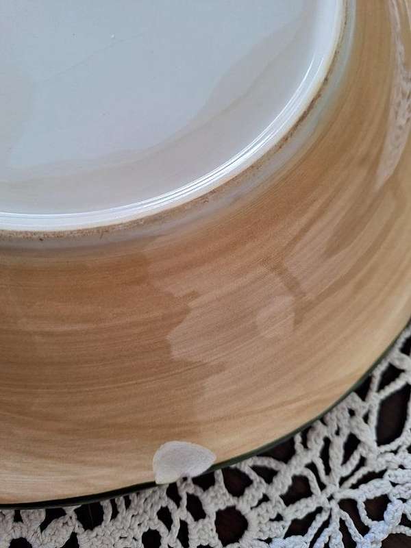 Lovely decorative plate from Home trends