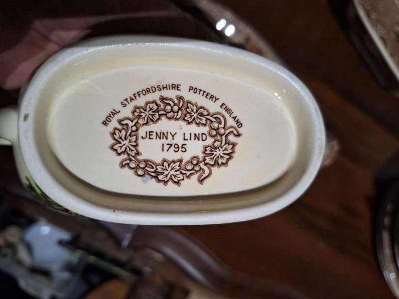 Rare Royal Staffordshire, Jenny Lind 1795, dinner service and tea service