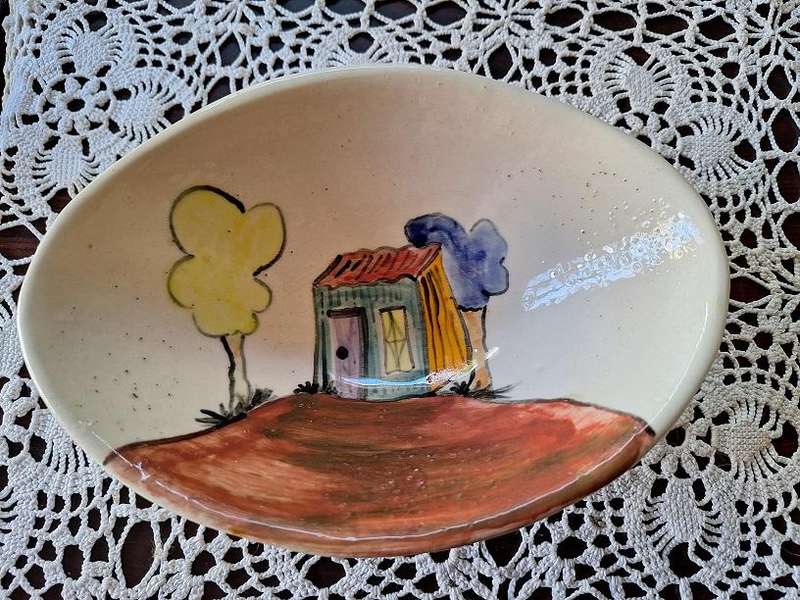 Unique pottery/ceramic bowl