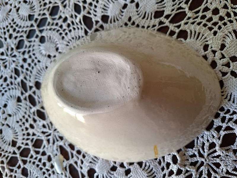 Unique pottery/ceramic bowl