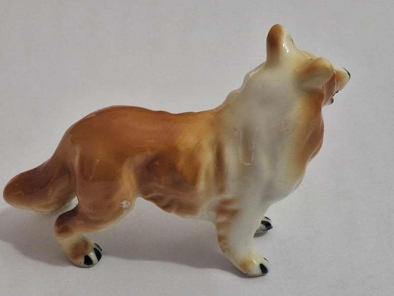 Lovely miniature collie dog ornament