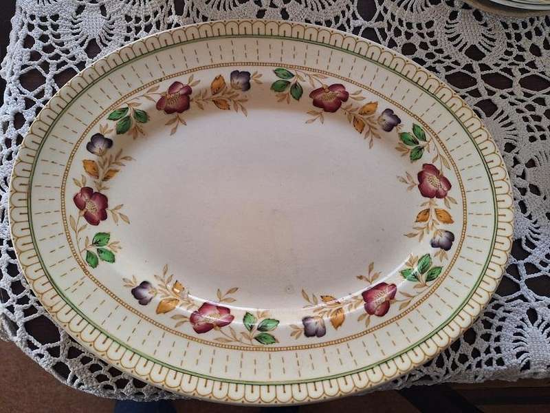 Rare, Woods Burslem, Brier patttern meat platter, circa 1900
