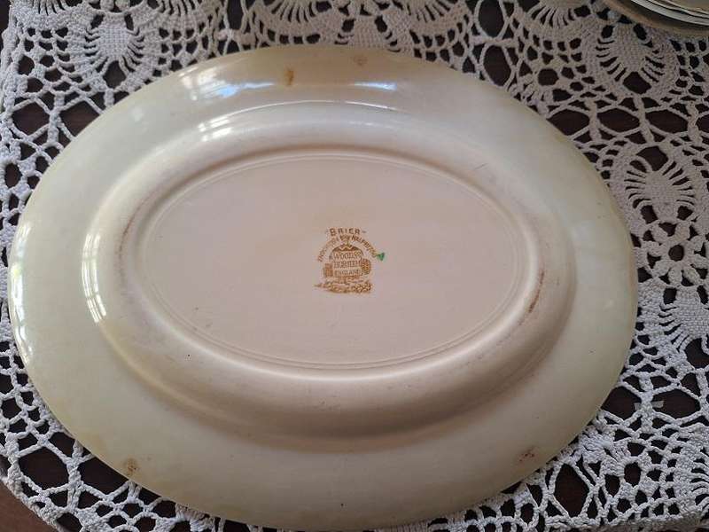 Rare, Woods Burslem, Brier patttern meat platter, circa 1900
