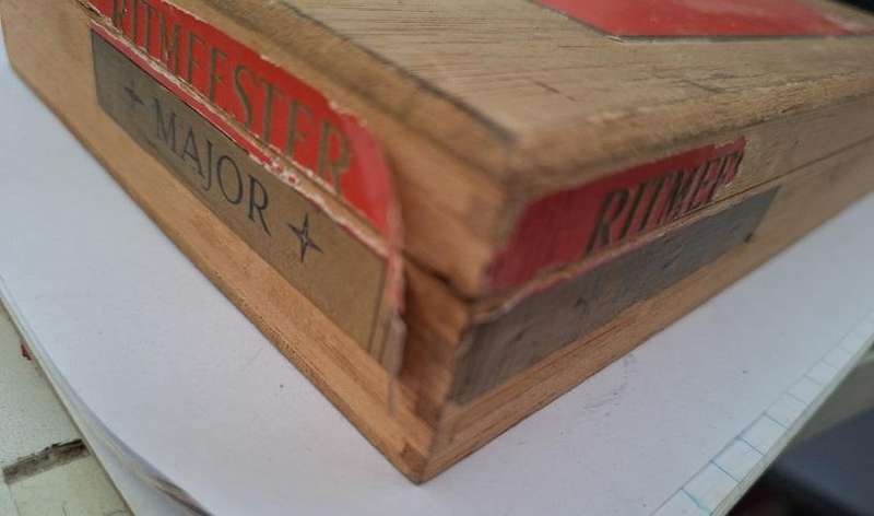 Vintage Ritmeester Major wooden cigar box