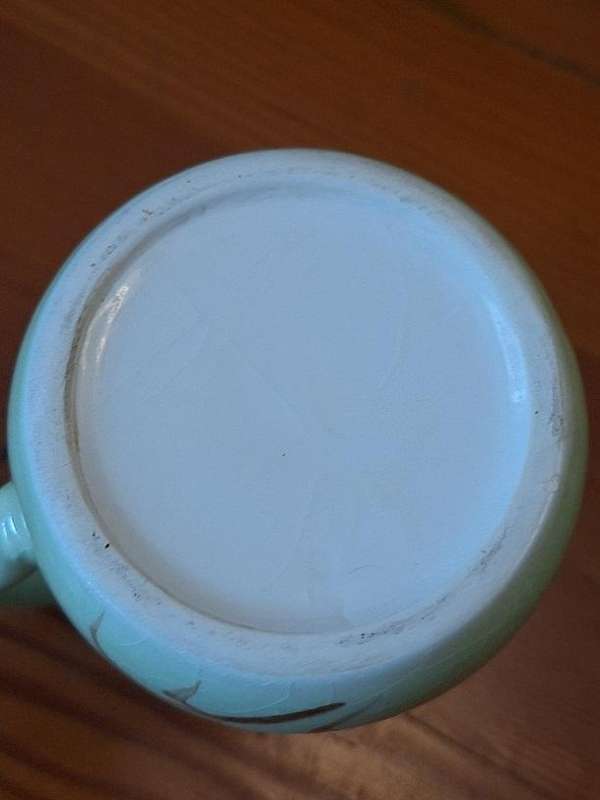Stunning cream/milk jug 9.5cm high