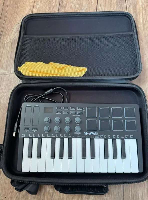 M-VAVE SMK-25 midi controller