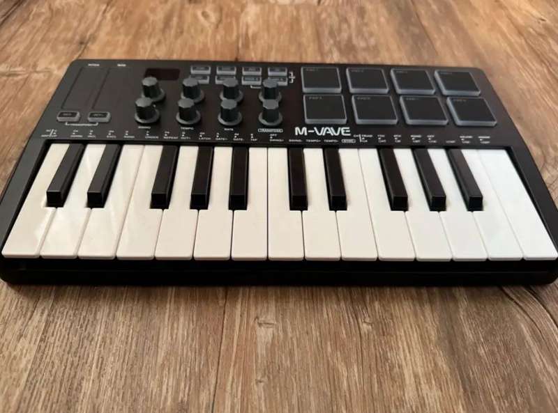 M-VAVE SMK-25 midi controller