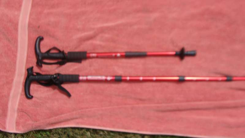 walking sticks 2 off   light aluminum foldable  hiking camping, climbing
