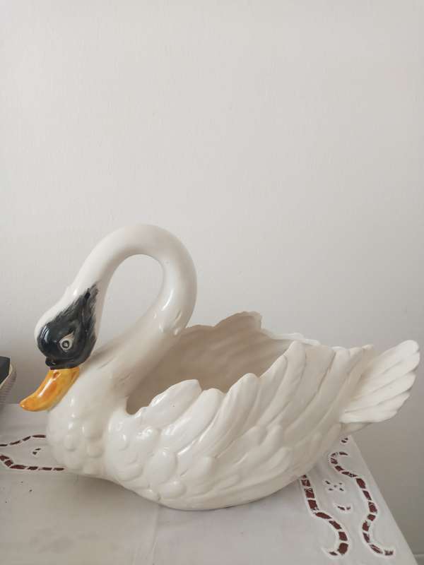 Italian ceramic White Swan by Bassano
