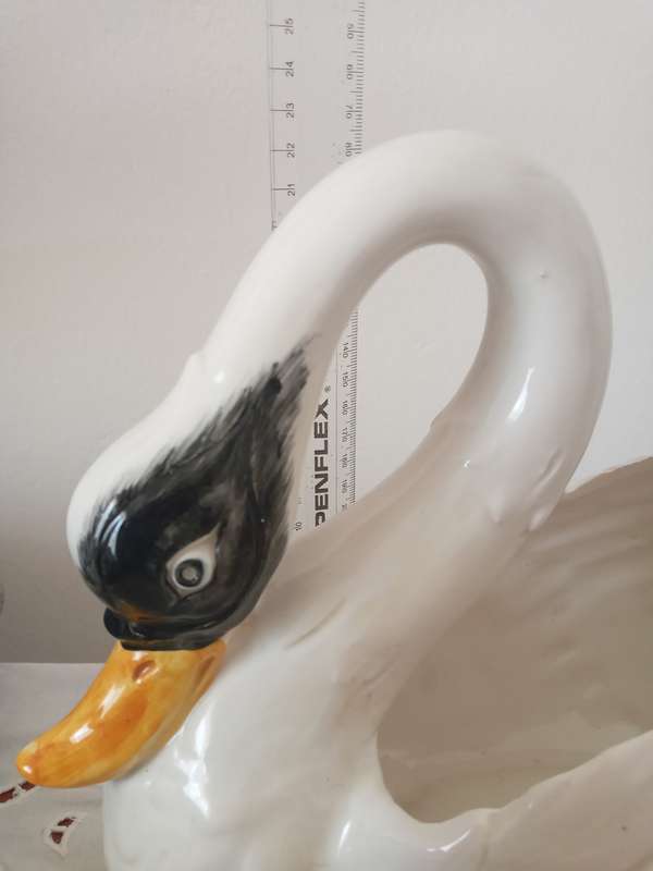 Italian ceramic White Swan by Bassano