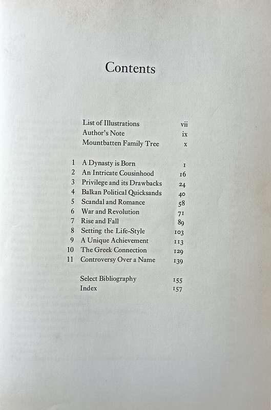 The Mountbattens - Douglas Liversidge - Hardcover - 163 pages