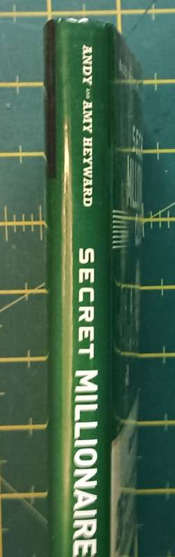 Secret Millionaires Club - Warren Buffett's 26 Secrets to Success in the Business of Life -Hardcover