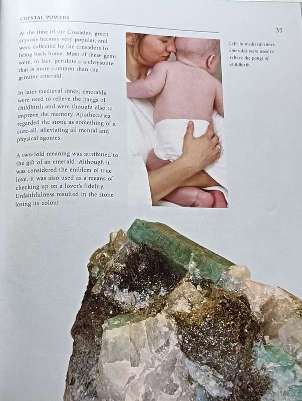 The Healing Powers of Crystals - Cass & Janie Jackson - Hardcover - 95 pages