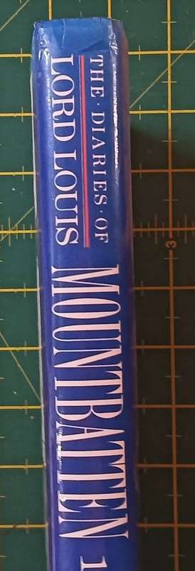 The Dairies of Lord Louis Mountbatten - Philip Ziegler - Hardcover - 315 pages