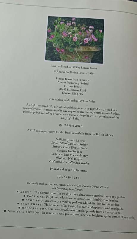 Garden Planning, Design & Decoration - Peter McHoy & Tessa Evelegh - Hardcover - 512 pages