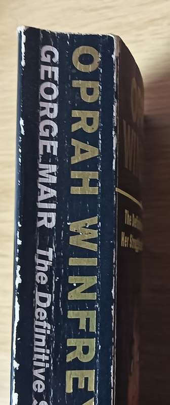 Oprah Winfrey - George Mair - Softcover - 412 pages