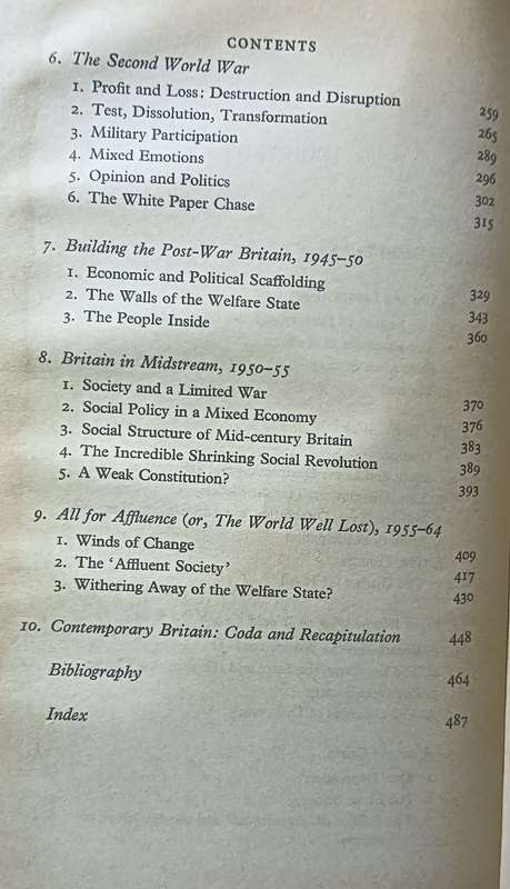 Britain in the Century of Total War - Arthur Marwick - Softcover - 537 pages