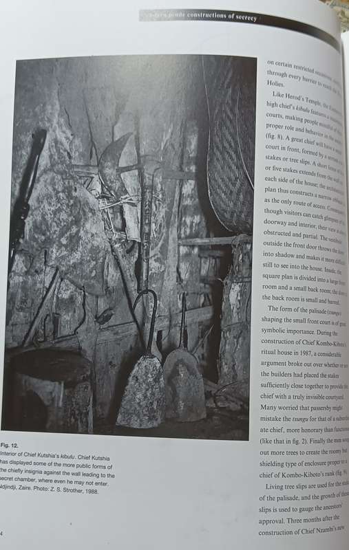 Secrecy African art that Conceals and Reveals - Mary H Nooter - Hardcover - 256 pages