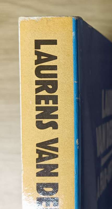 A Far-Off Place - Laurens van der Post- Softcover - 414 Pages